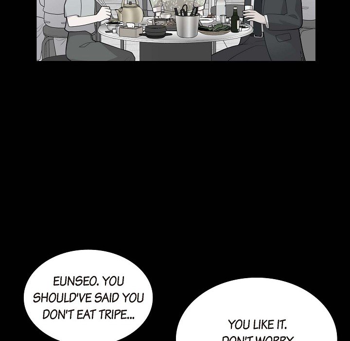 Read Dubious Moon chapter 68 image 34 on Lezhin