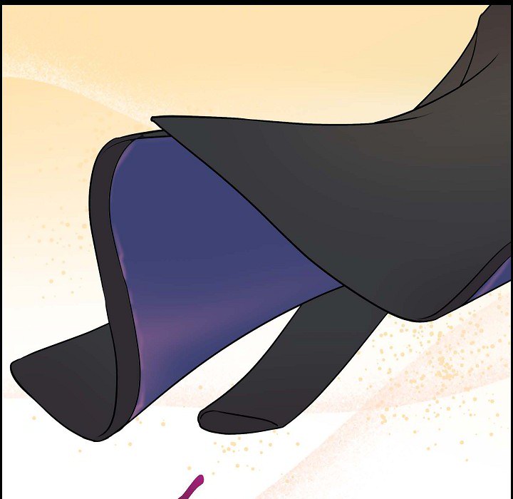 Read Dubious Moon chapter 70 image 20 on Lezhin