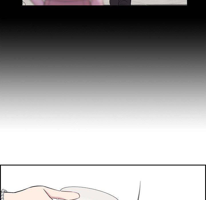 Read Dubious Moon chapter 70 image 28 on Lezhin
