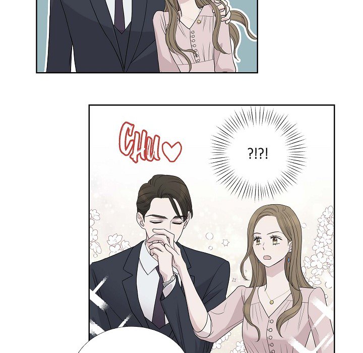 Read Dubious Moon chapter 8 image 13 on Lezhin