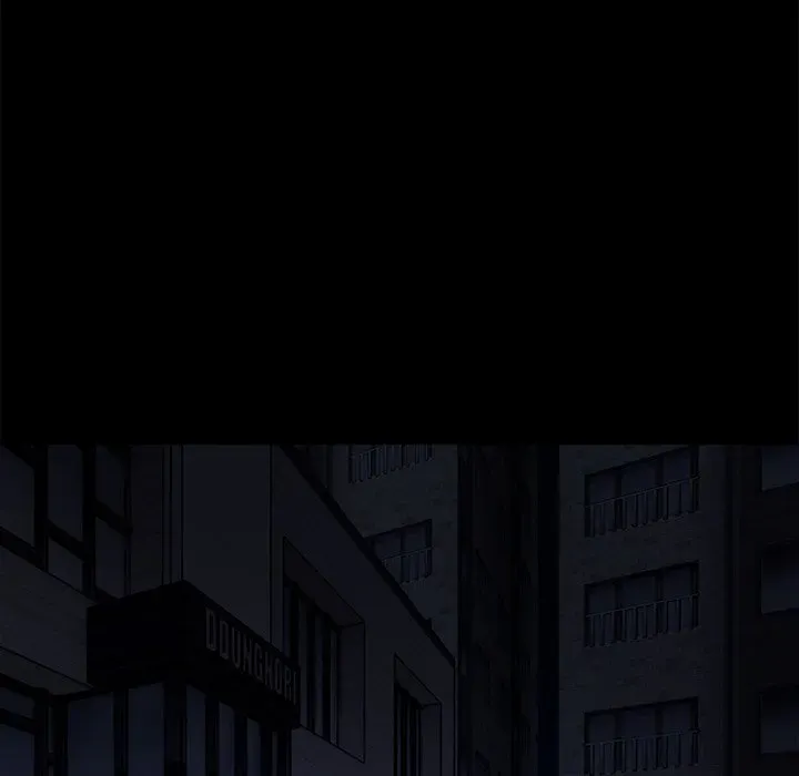 Read Five Girls, One Dorm chapter 1 image 39 on Lezhin