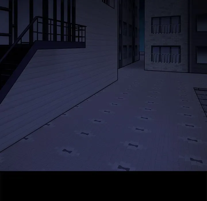 Read Five Girls, One Dorm chapter 1 image 40 on Lezhin