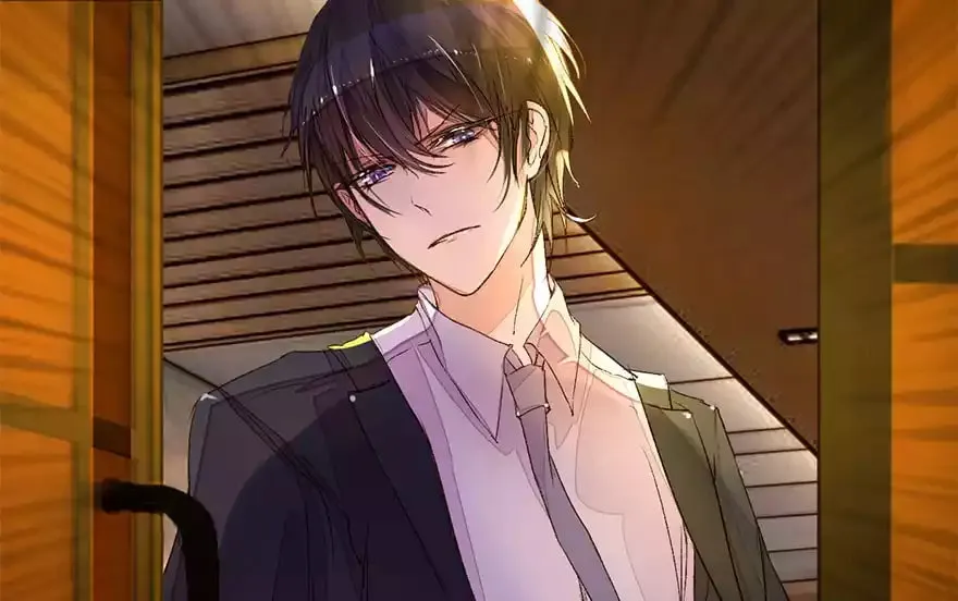 Read Holding Onto Him chapter 10 image 1 on Lezhin