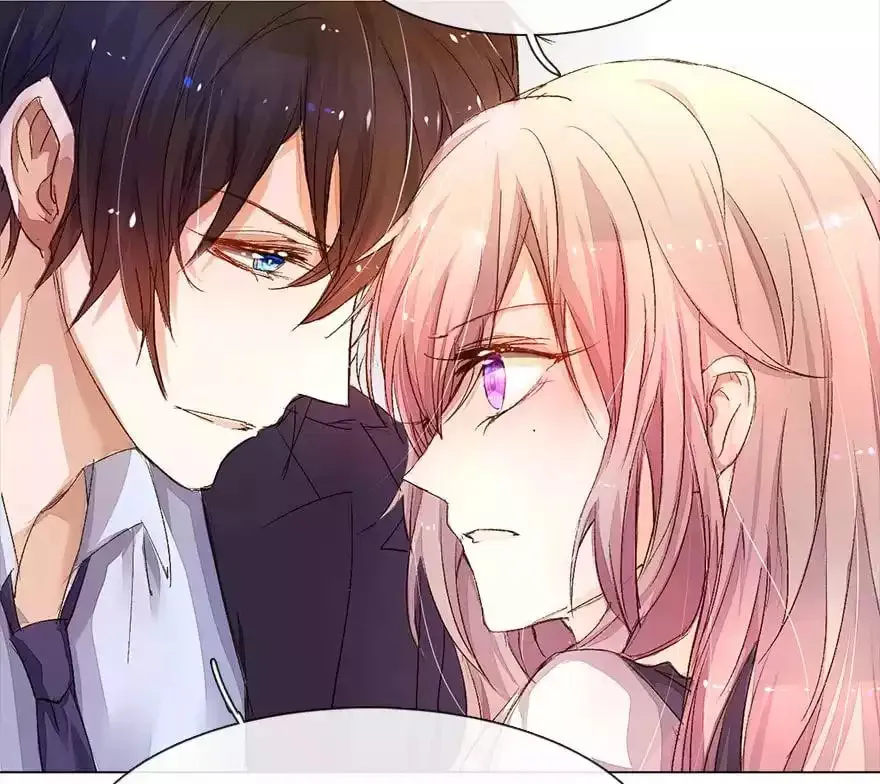 Read Holding Onto Him chapter 17 image 2 on Lezhin