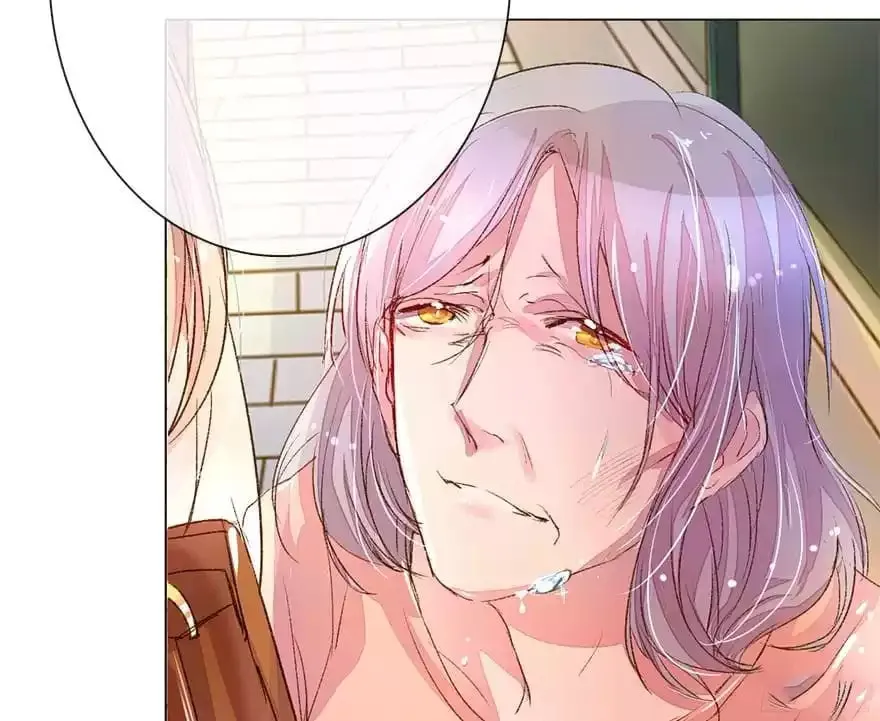 Read Holding Onto Him chapter 21 image 10 on Lezhin