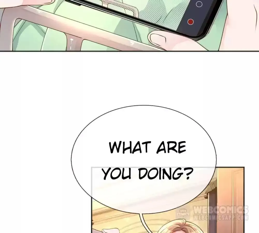 Read Holding Onto Him chapter 221 image 1 on Lezhin