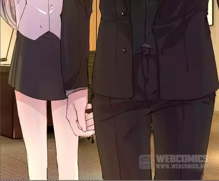 Read Holding Onto Him chapter 30 image 33 on Lezhin