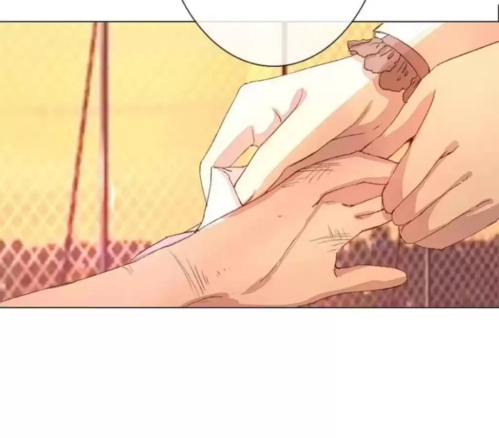Read Holding Onto Him chapter 33 image 7 on Lezhin