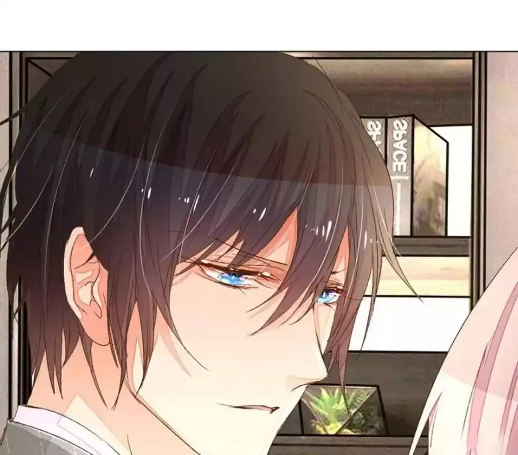Read Holding Onto Him chapter 54 image 1 on Lezhin
