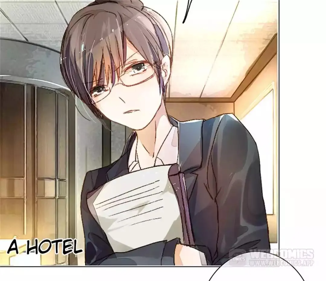 Read Holding Onto Him chapter 7 image 1 on Lezhin