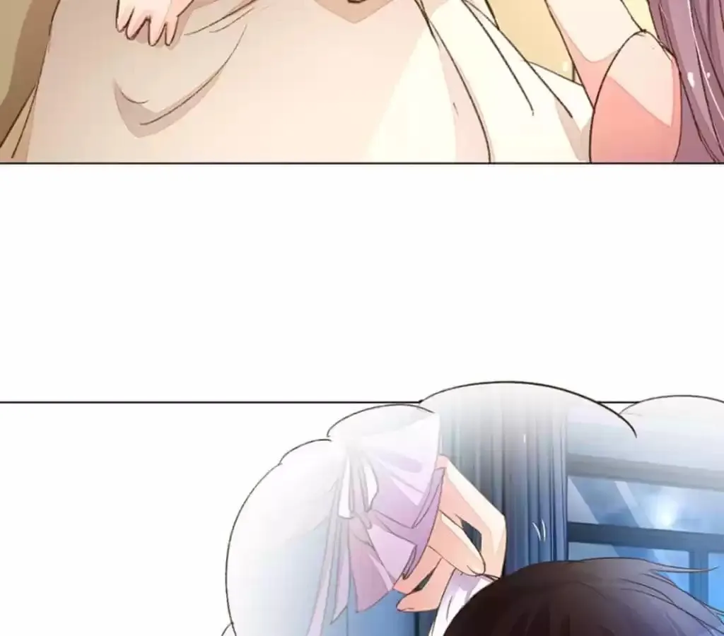 Read Holding Onto Him chapter 77 image 12 on Lezhin