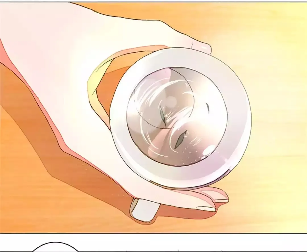 Read Holding Onto Him chapter 8 image 3 on Lezhin