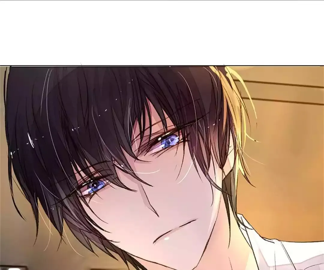 Read Holding Onto Him chapter 9 image 0 on Lezhin