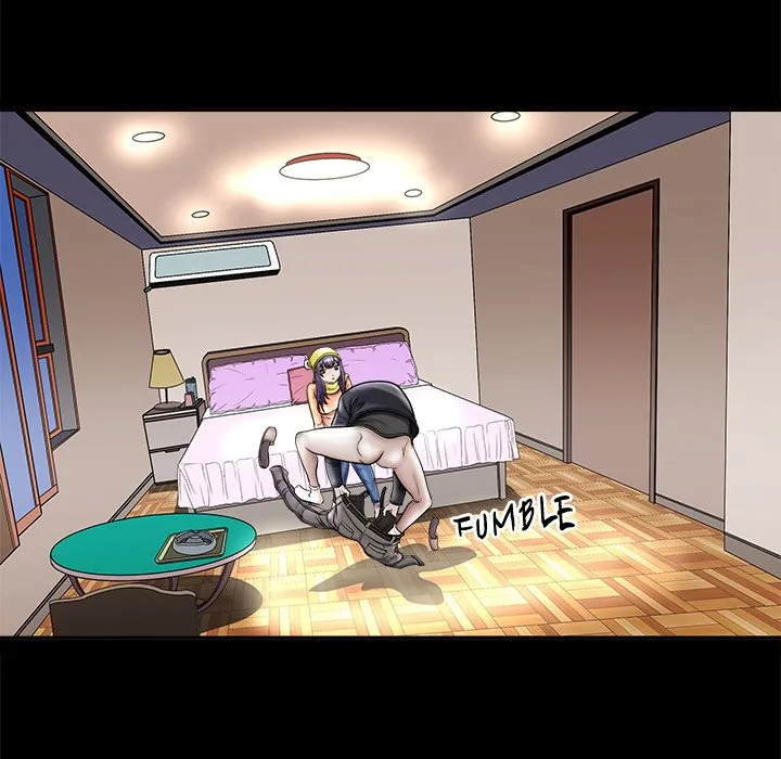 Read Immoral Family chapter 4 image 9 on Lezhin