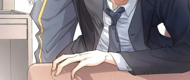 Read Intoxicated Love chapter 4 image 10 on Lezhin