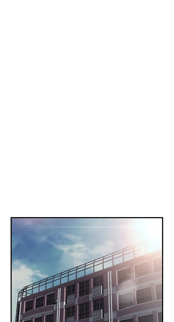 Read King Game chapter 4 image 66 on Lezhin