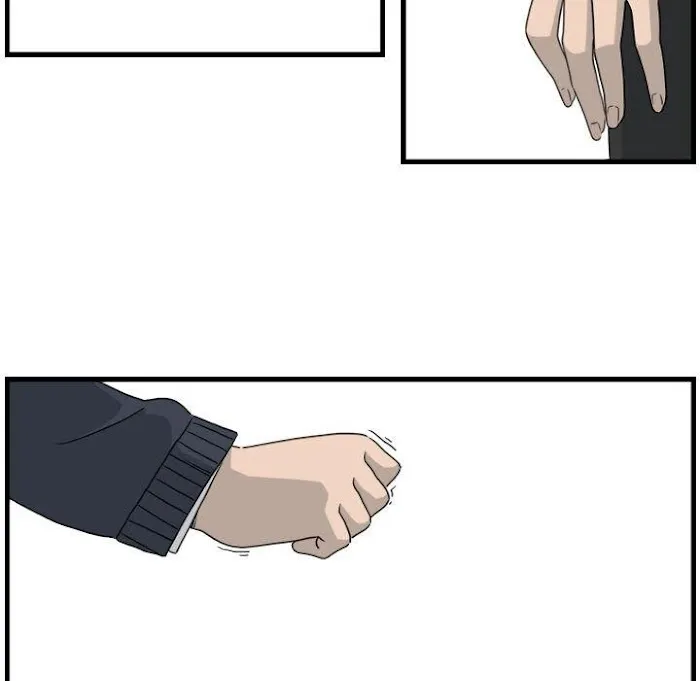 Read Let Me Hold Your Hand chapter 1 image 4 on Lezhin