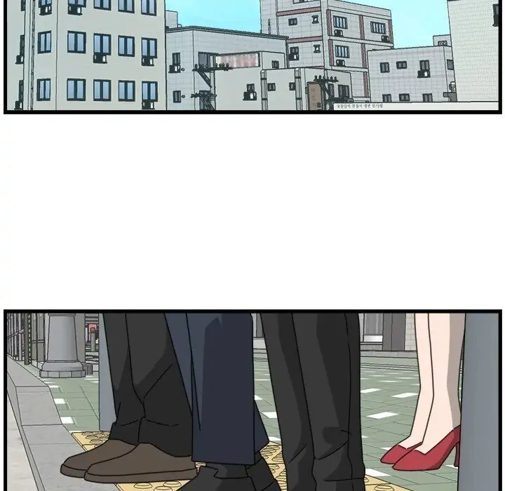 Read Let Me Hold Your Hand chapter 9 image 4 on Lezhin