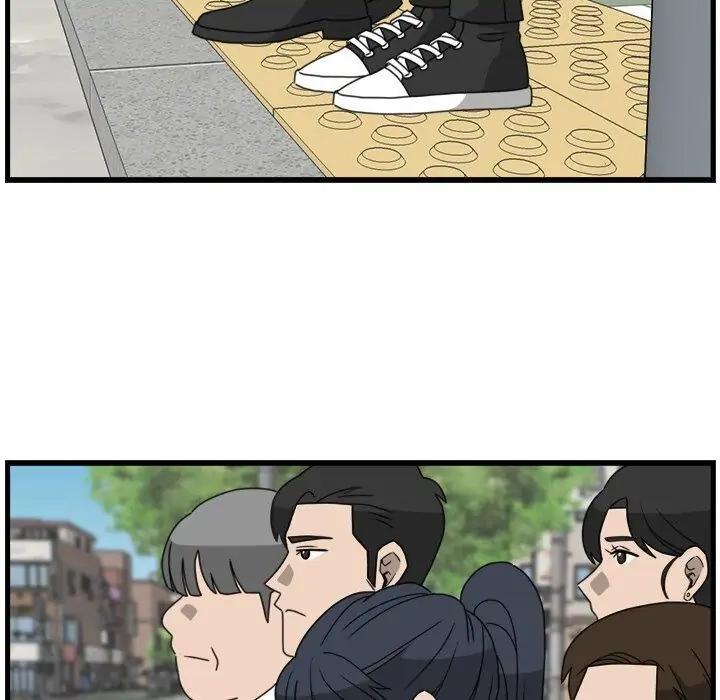 Read Let Me Hold Your Hand chapter 9 image 5 on Lezhin