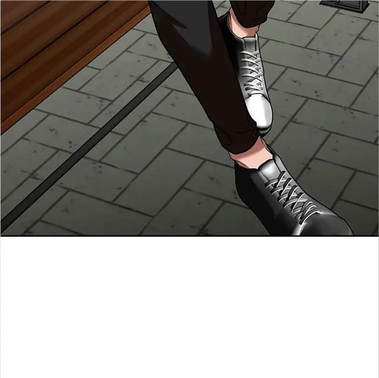 Read Neck and Neck chapter 17 image 37 on Lezhin