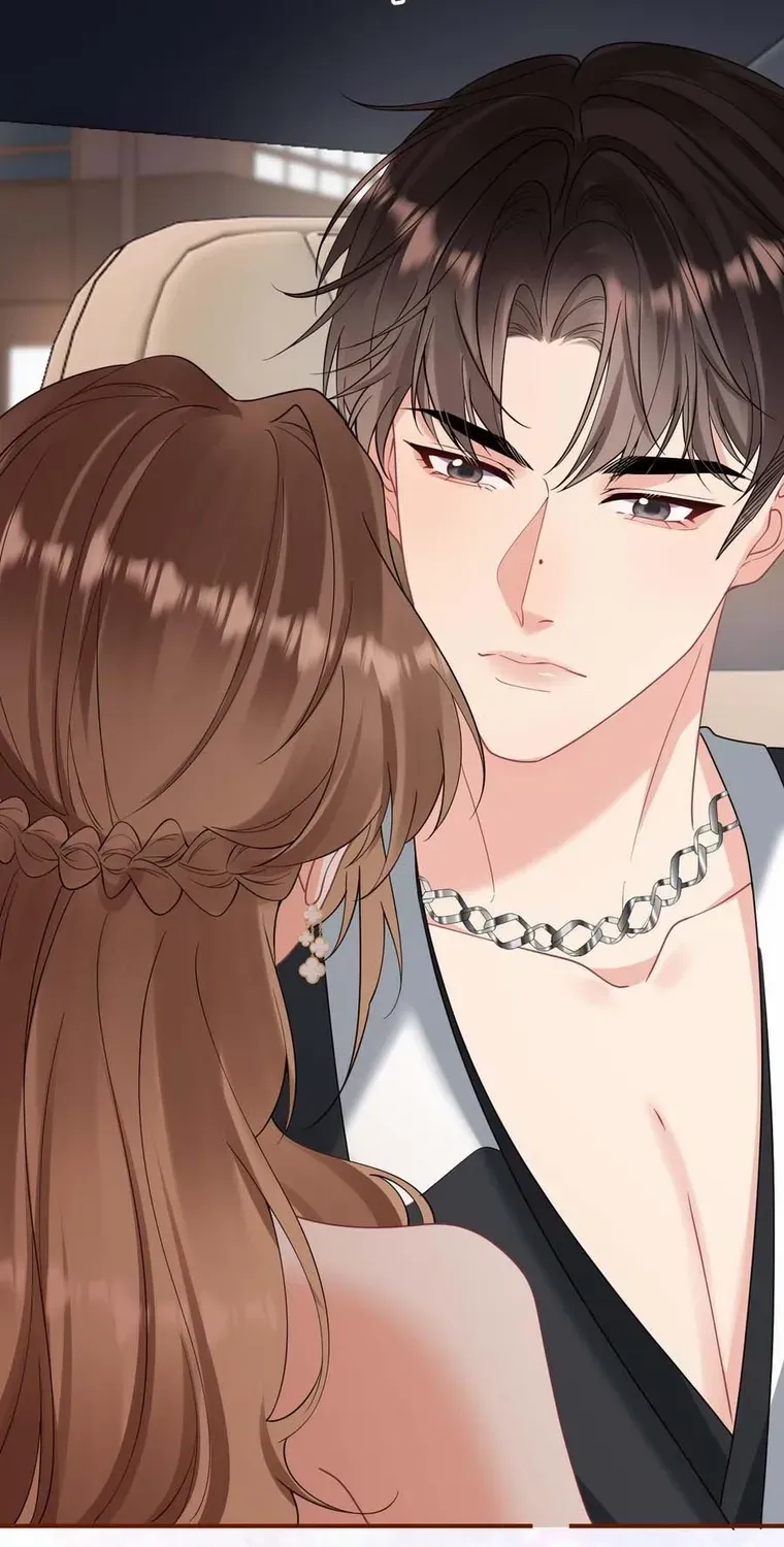 Read Overstepping Kiss chapter 12 image 16 on Lezhin