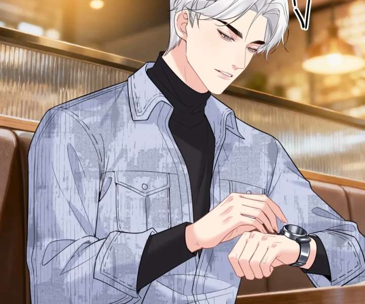 Read Overstepping Kiss chapter 43 image 7 on Lezhin
