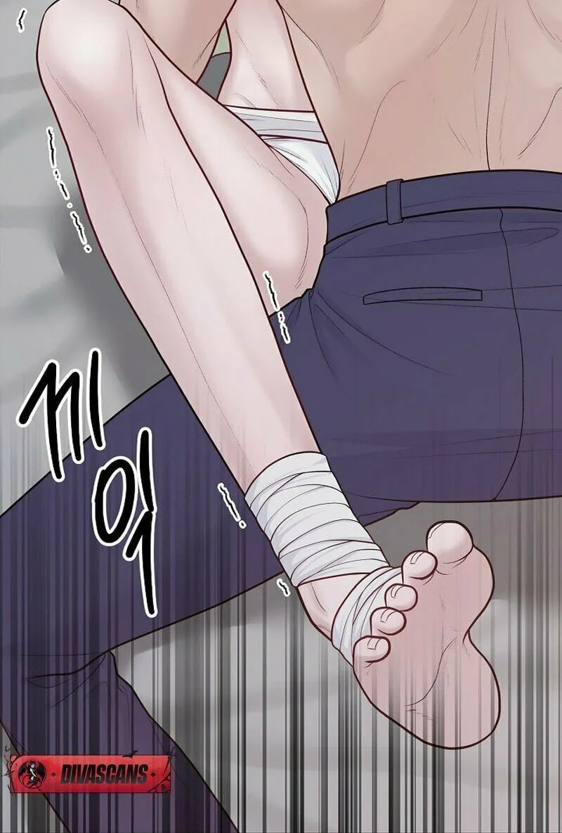 Read Pregnant, Predatory chapter 1 image 56 on Lezhin