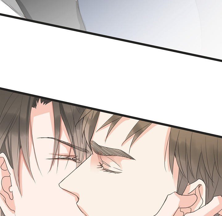 Read Sentimental Reasons chapter 28 image 12 on Lezhin