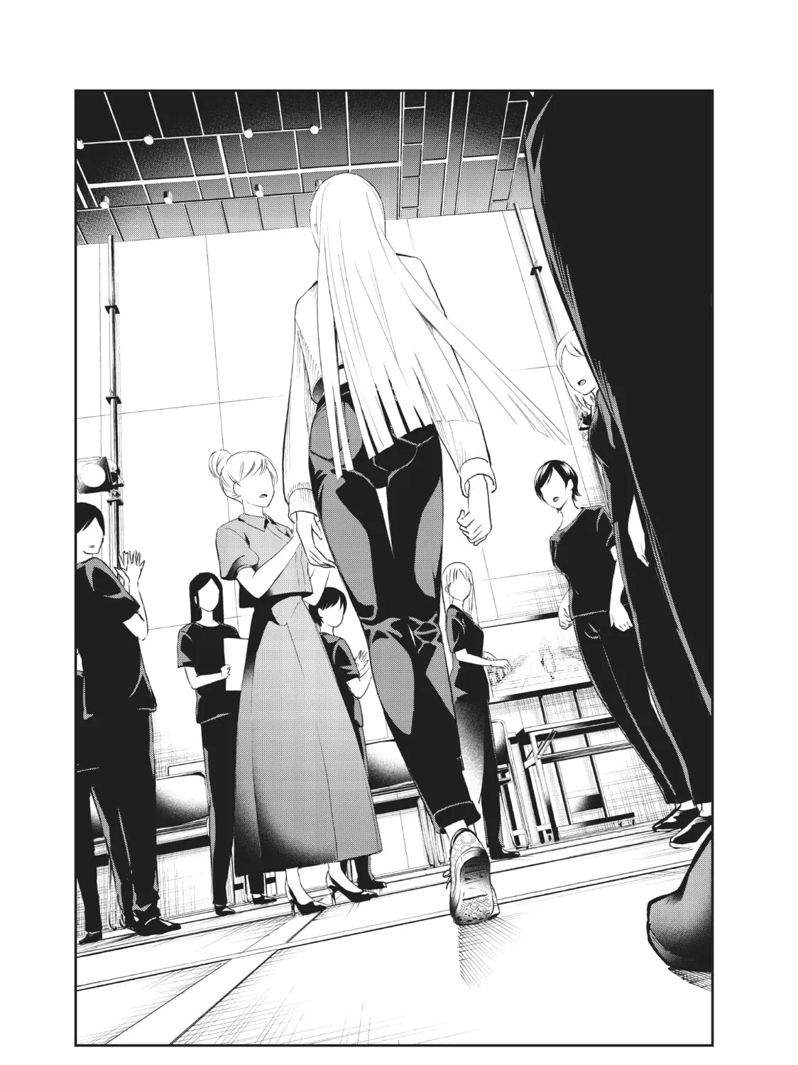 Read Smile Down the Runway chapter 139 image 24 on Lezhin