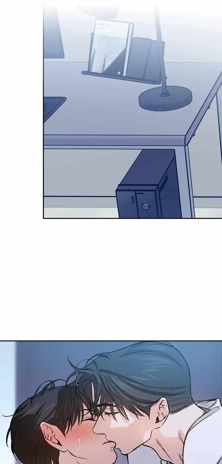 Read Stalk-in Love chapter 2 image 24 on Lezhin