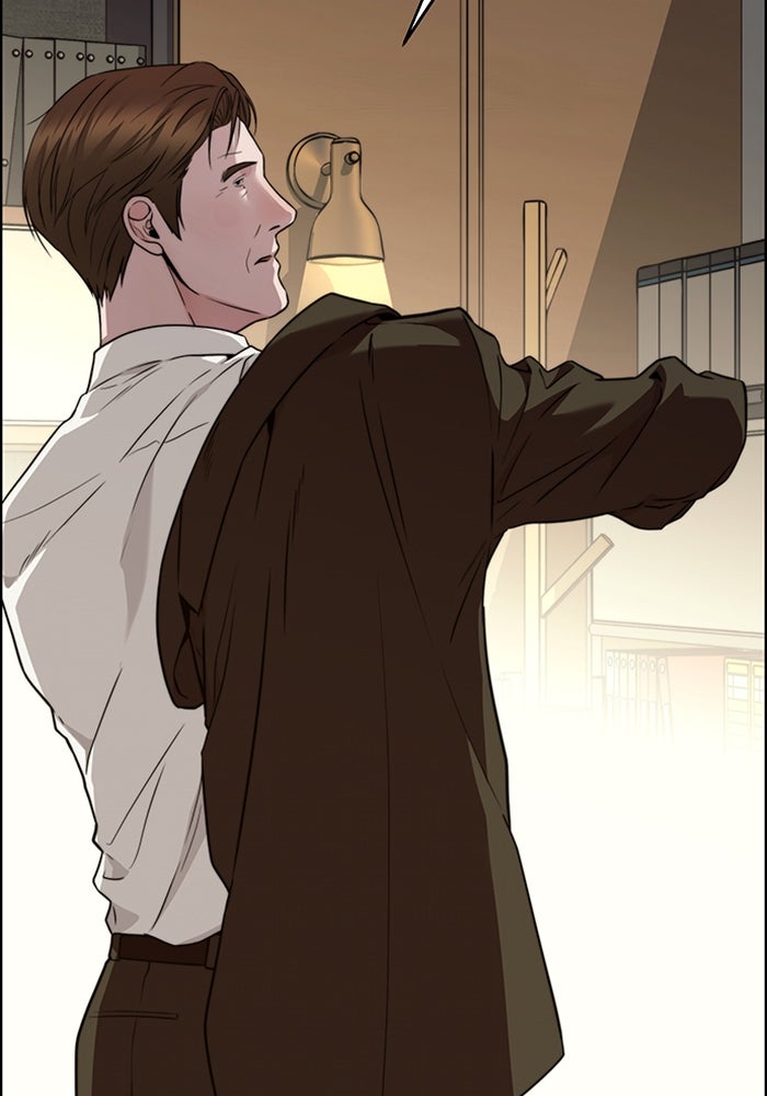 Read The Man chapter 226 image 66 on Lezhin
