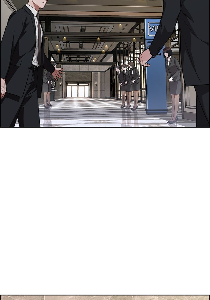 Read The Man chapter 228 image 127 on Lezhin