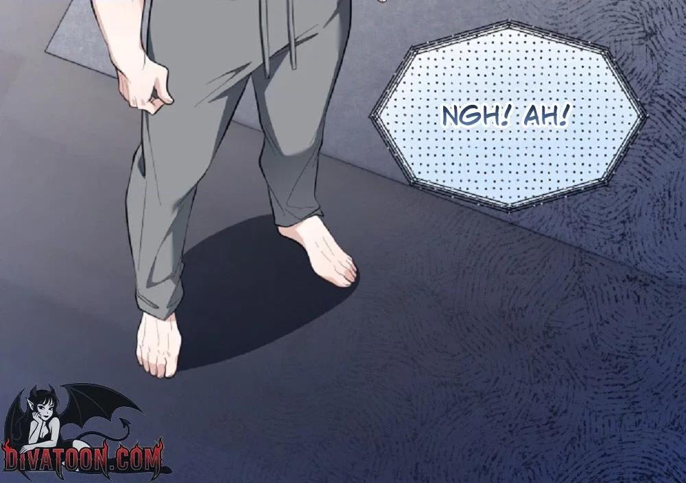 Read The Sinister Pervert Next Door chapter 2 image 3 on Lezhin