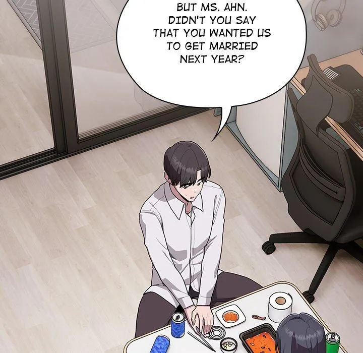 Read Troublesome Employee Warning chapter 4 image 9 on Lezhin