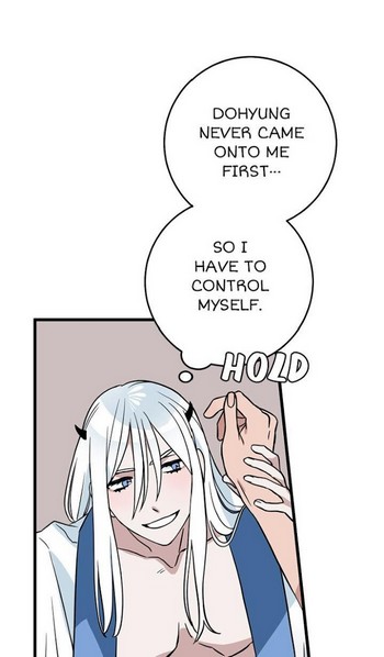 Read Two Moments chapter 7 image 18 on Lezhin