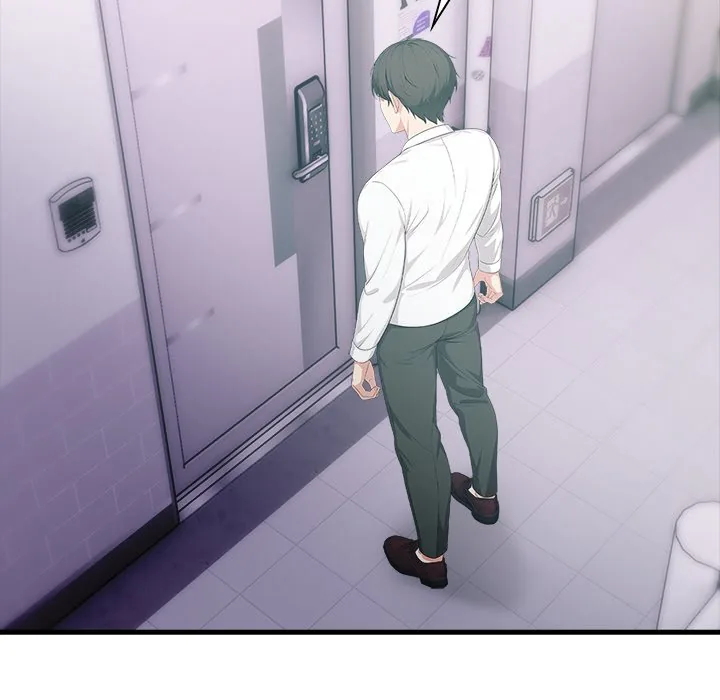 Read Under Her Desk chapter 18 image 36 on Lezhin