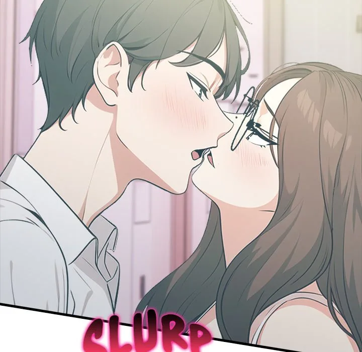 Read Under Her Desk chapter 18 image 63 on Lezhin