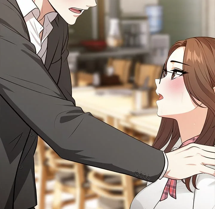 Read Under Her Desk chapter 3 image 15 on Lezhin