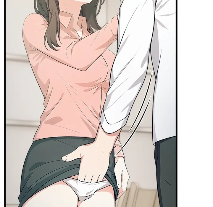 Read Under Her Desk chapter 5 image 10 on Lezhin