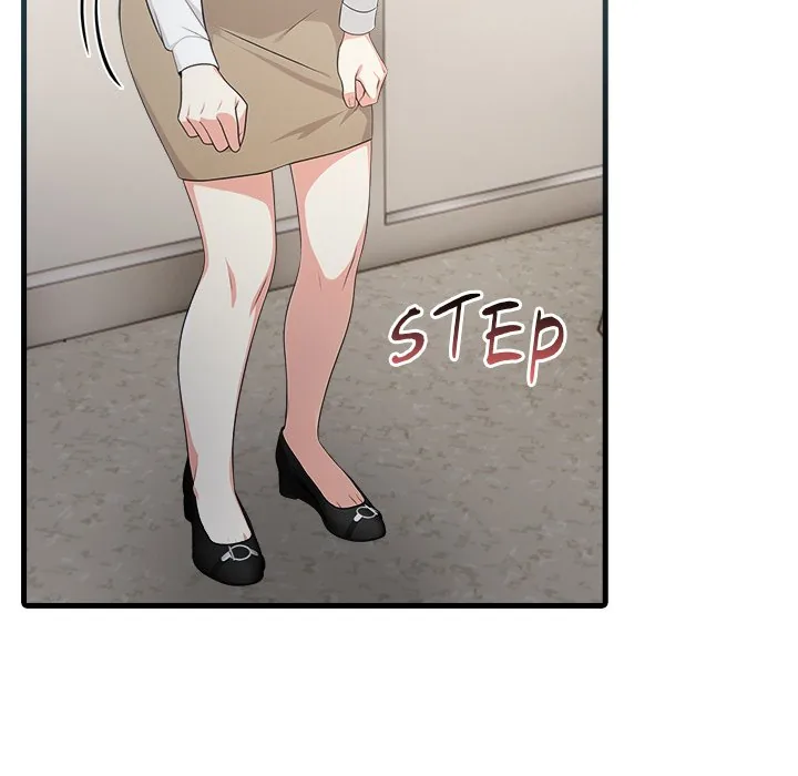 Read Under Her Desk chapter 6 image 19 on Lezhin
